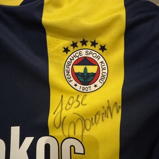 Gesigneerd Fenerbahce shirt door José Mourinho